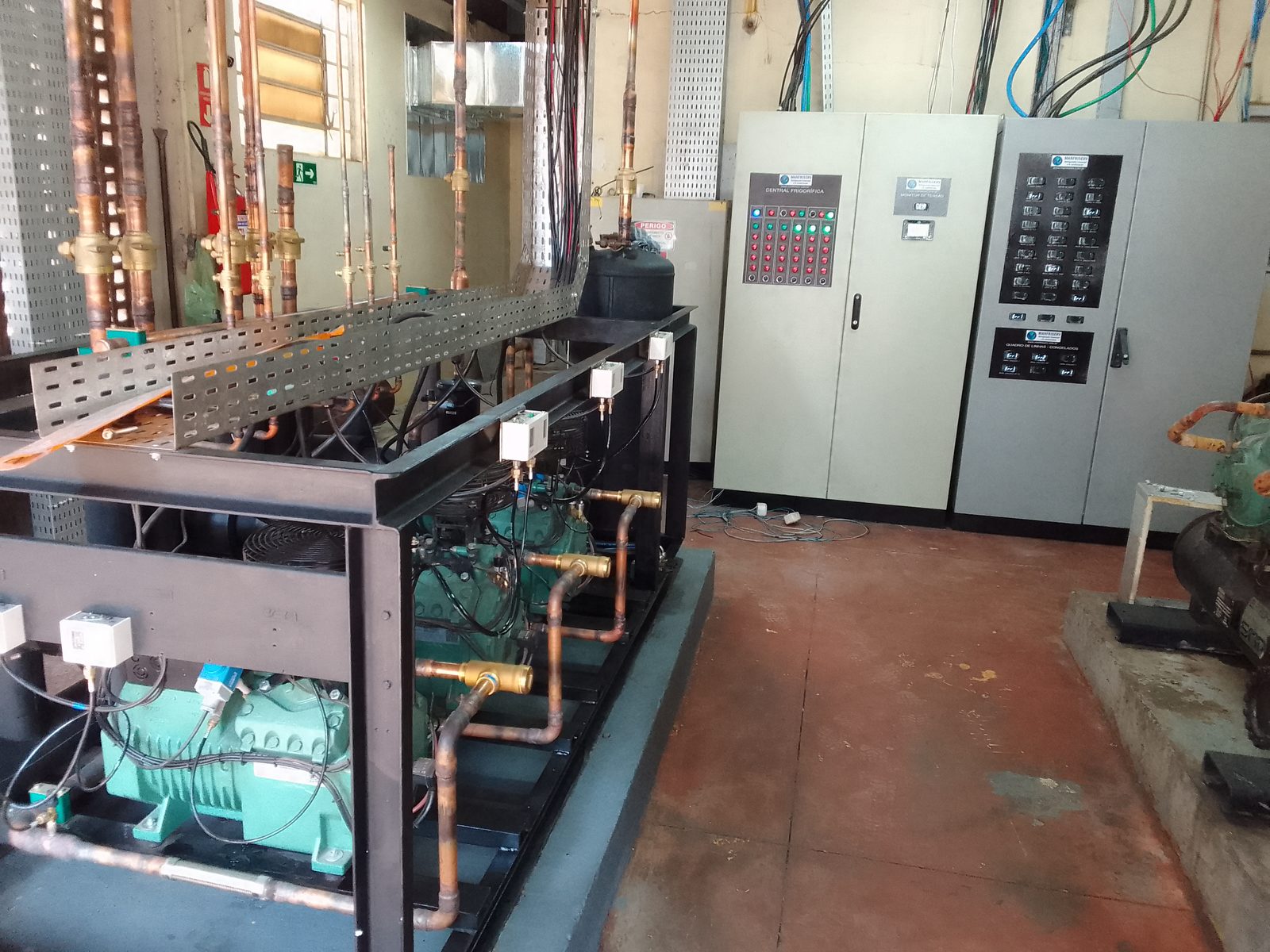 Supermercado Savegnago — trabalho elétrico executado 3